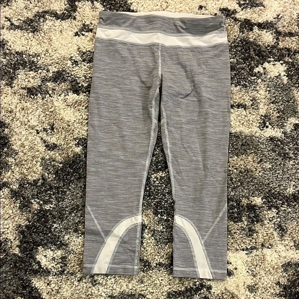 Lululemon Capris Size 8